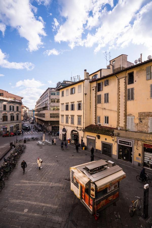 Toc Toc - Modern Apartment In Firenze Bagian luar foto